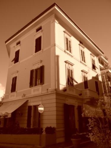 Hotel Delizia Genovese Montecatini Terme Dış mekan fotoğraf