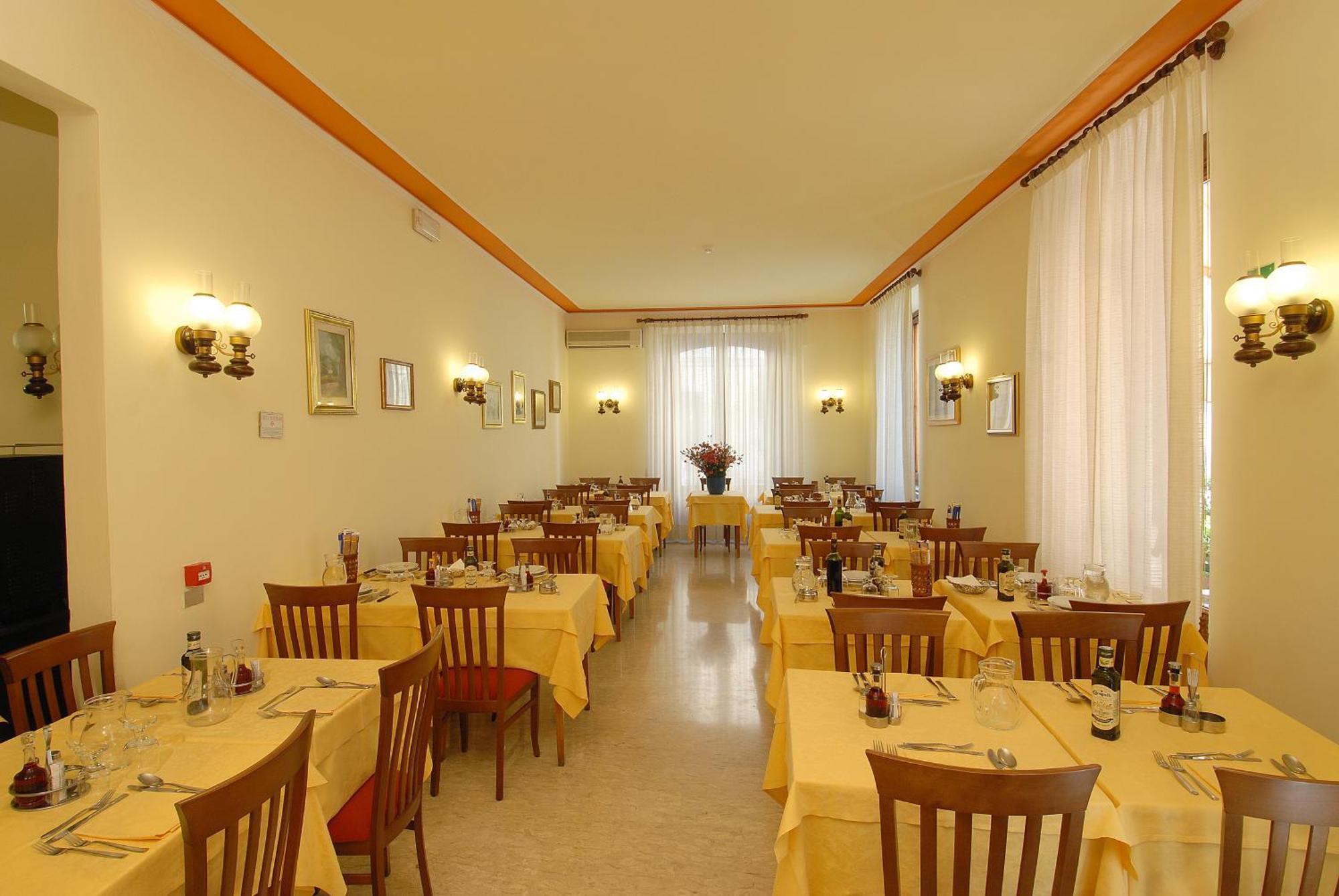 Hotel Delizia Genovese Montecatini Terme Dış mekan fotoğraf