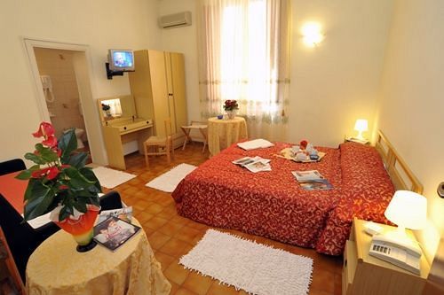 Hotel Delizia Genovese Montecatini Terme Dış mekan fotoğraf